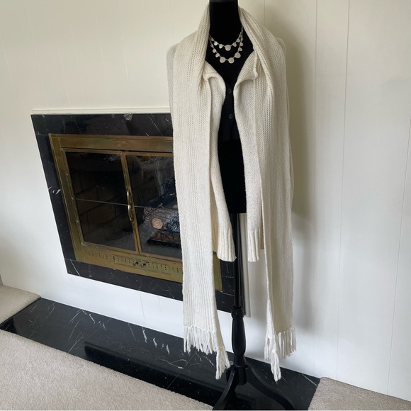 Jennifer Lopez Sweater with scarf size small - Picture 1 of 7